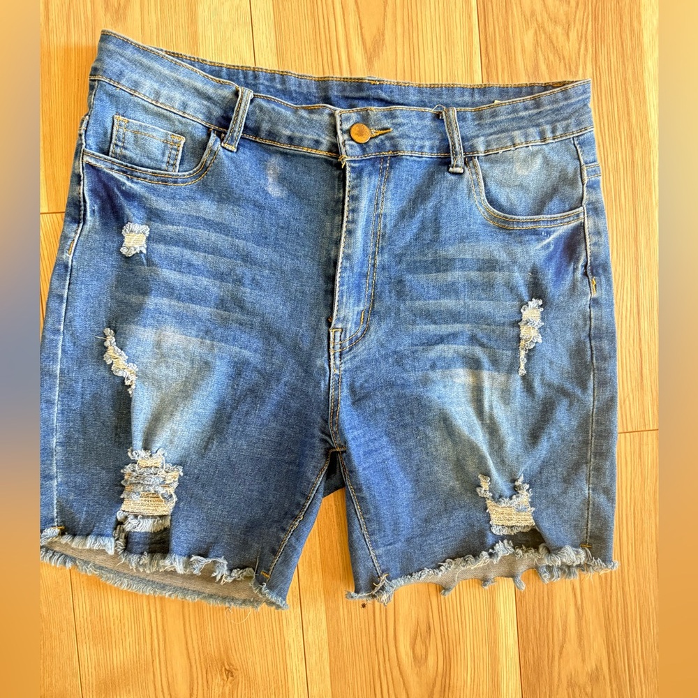 Distressed dark blue Denim Shorts